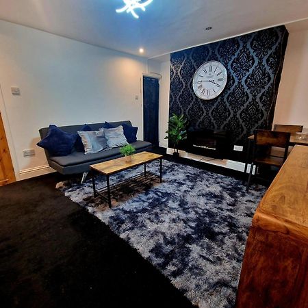 Private Courtyard Apartment In Bradford With Parking Shipley  Ngoại thất bức ảnh