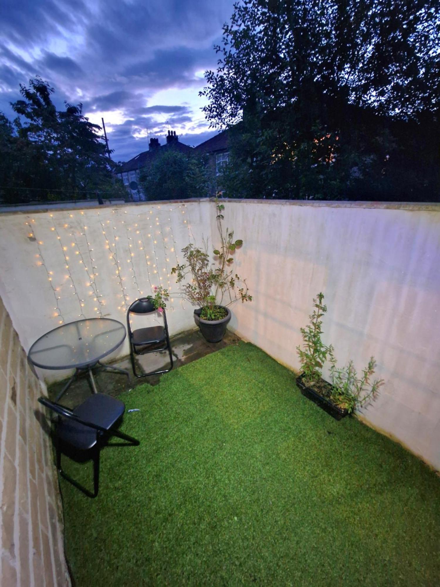 Private Courtyard Apartment In Bradford With Parking Shipley  Ngoại thất bức ảnh